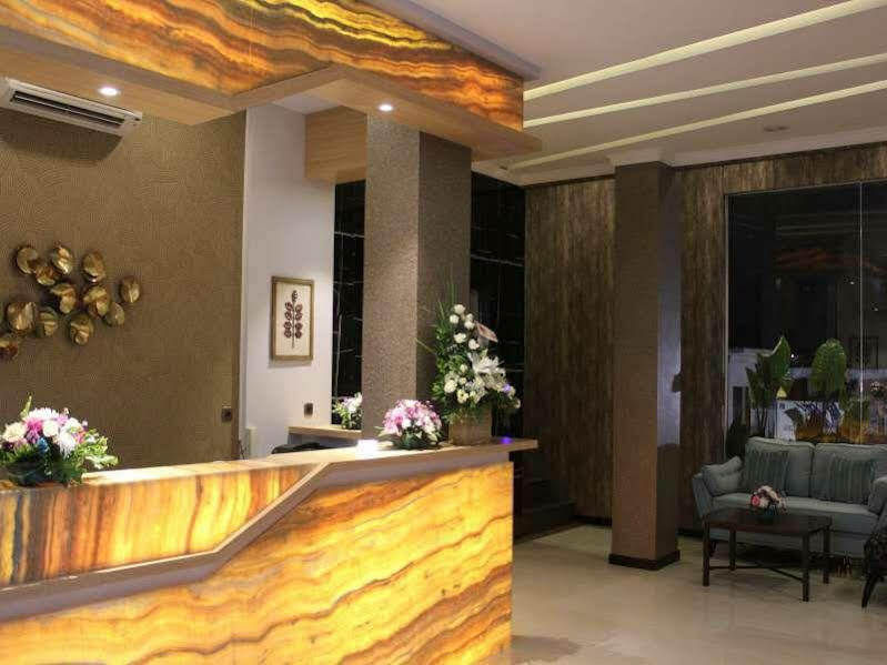 Fontana Hotel Jakarta Exterior photo